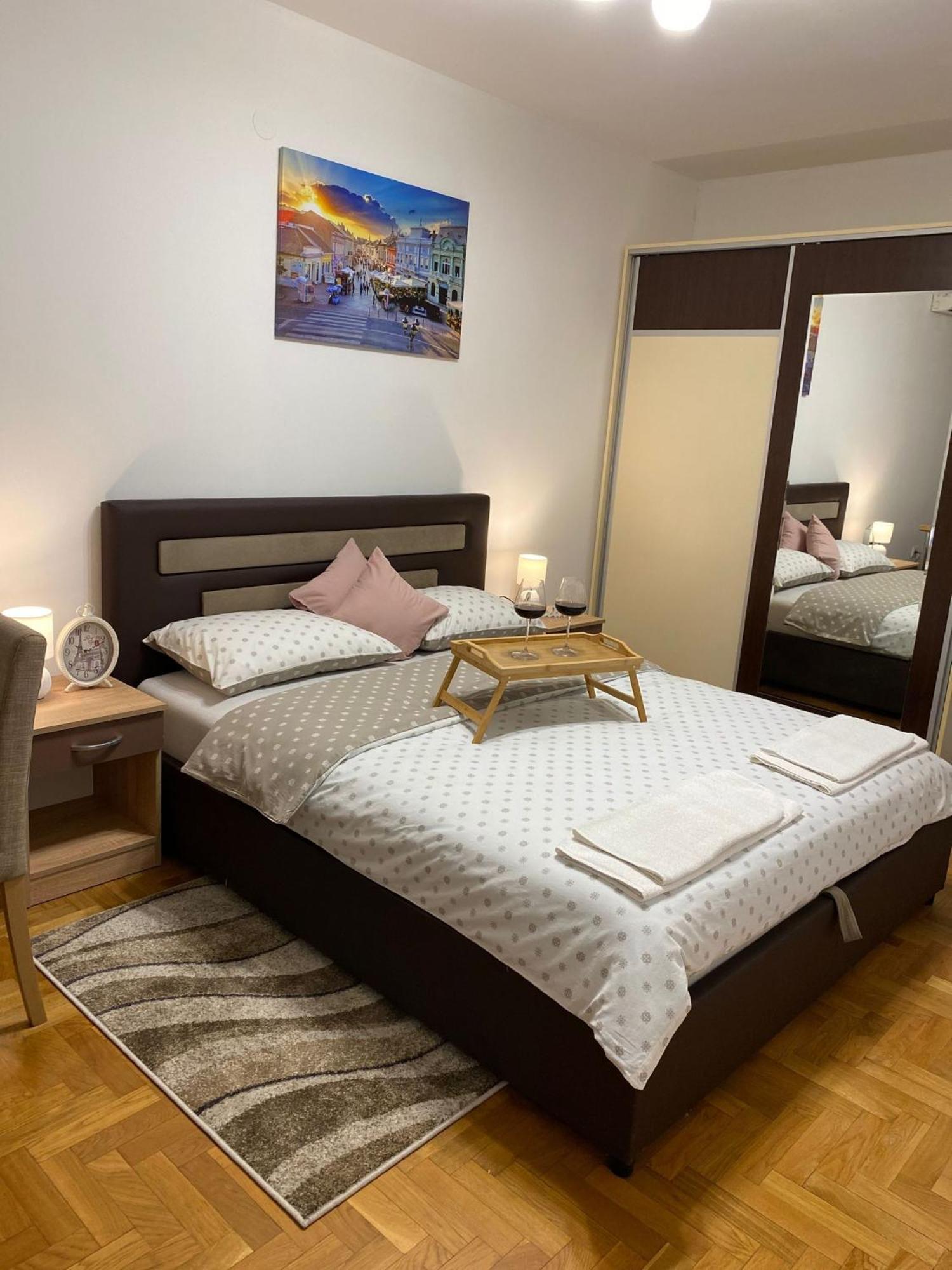 Apartman Ns Dan Centar Novi Sad Eksteriør bilde